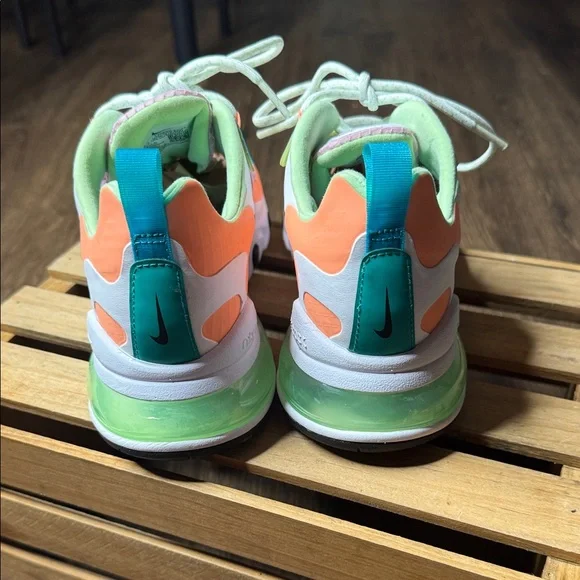 Nike Air Max 270 React W - Light Arctic Pink/Orange Pulse/White/Black Size W 7.5 - Picture 3 of 6